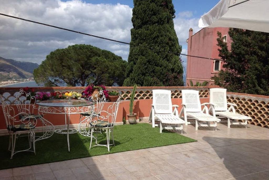 Casa Lanfranchi Bed & Breakfast Taormina Oda fotoğraf